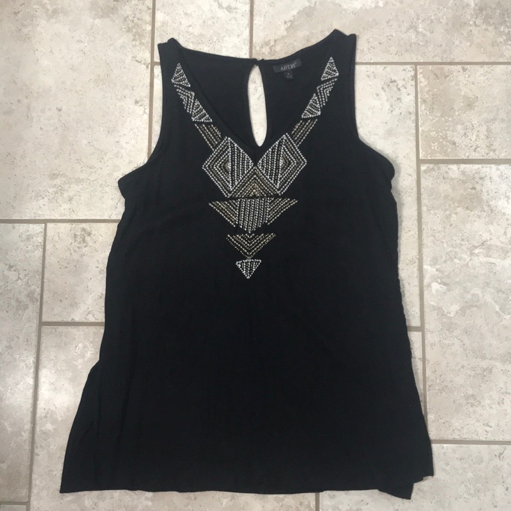 Small blank tank with sequence